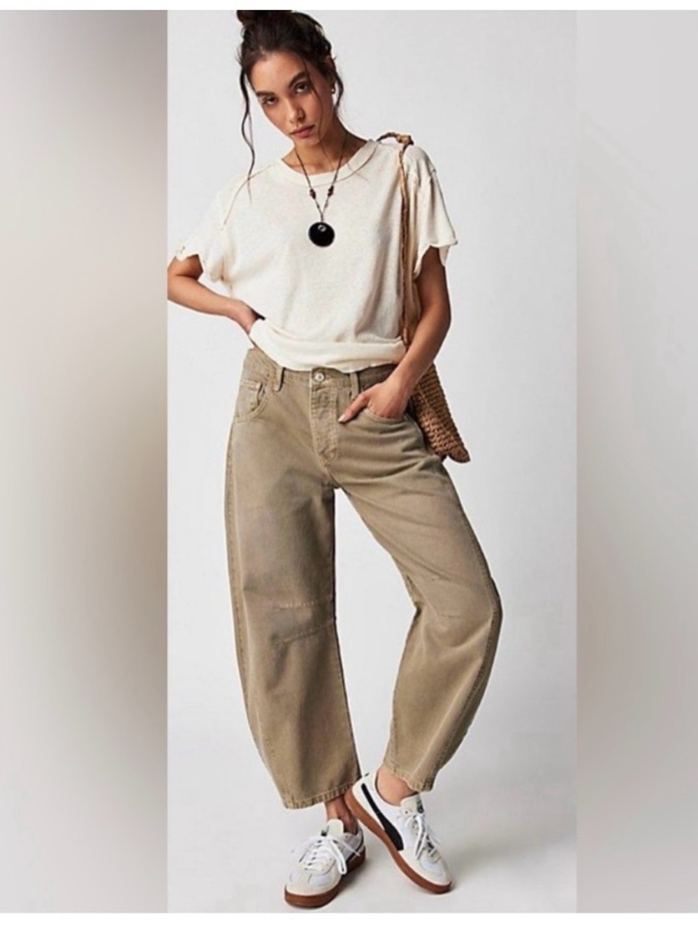 WE THE FREE PEOPLE GOOD LUCK MID-RISE BARREL JEAN IN TAUPE KHAKI SCANDI Sz25